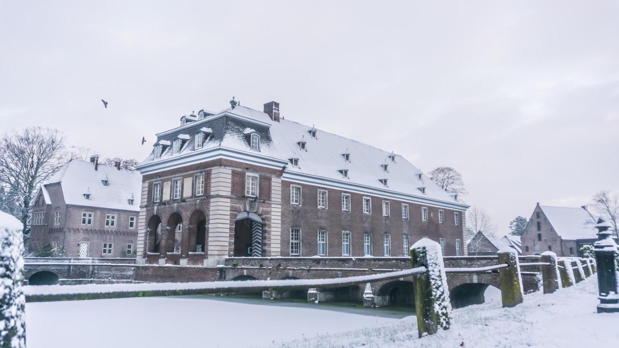 Schloss Wissen ヴェエツェ エクステリア 写真